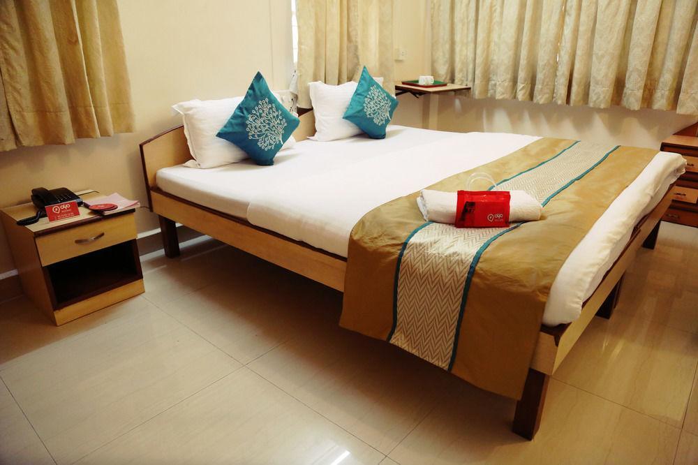 Oyo 946 Royce Studio Apartments Pune Eksteriør billede